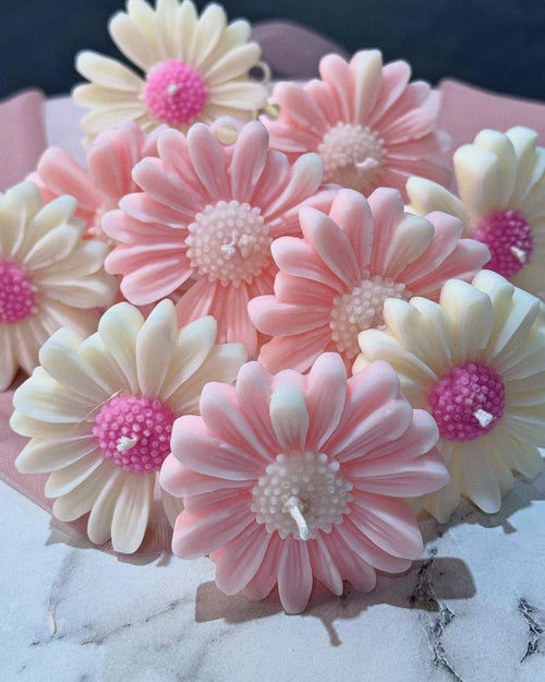 Daisy Flower Candles pack of 4